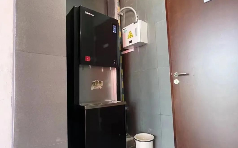 研究院pp电子机.jpg